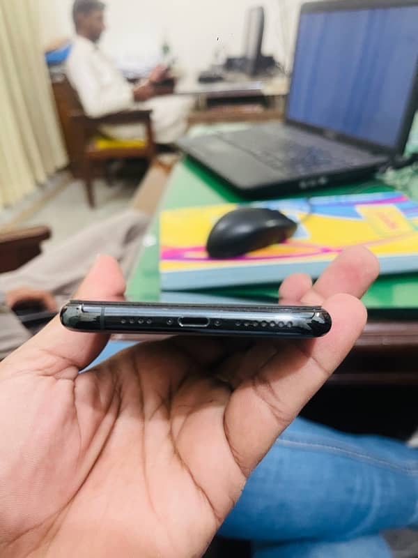 Iphone 11promax 256gb non-PTA 4