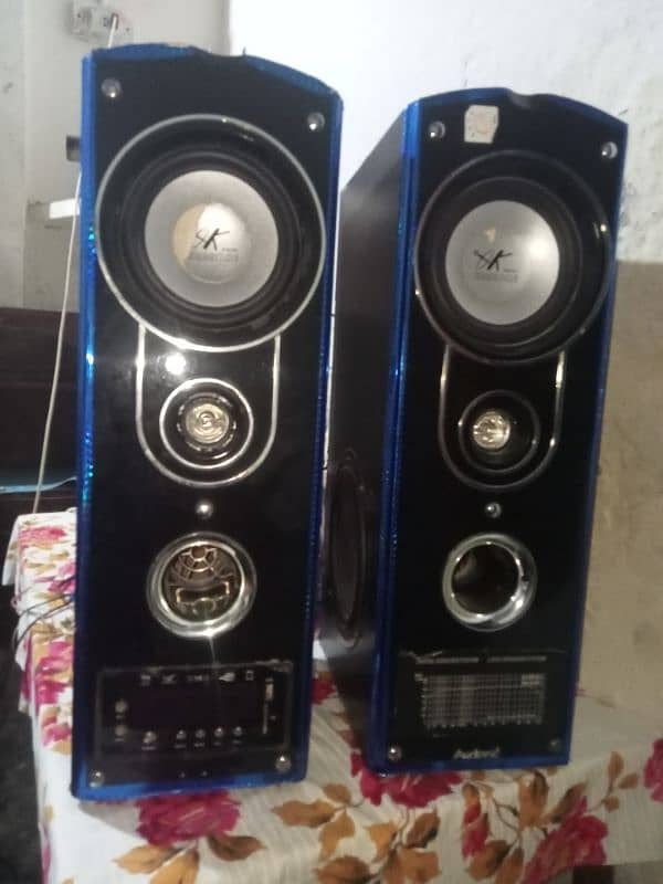 Audonic speakers black colour 0