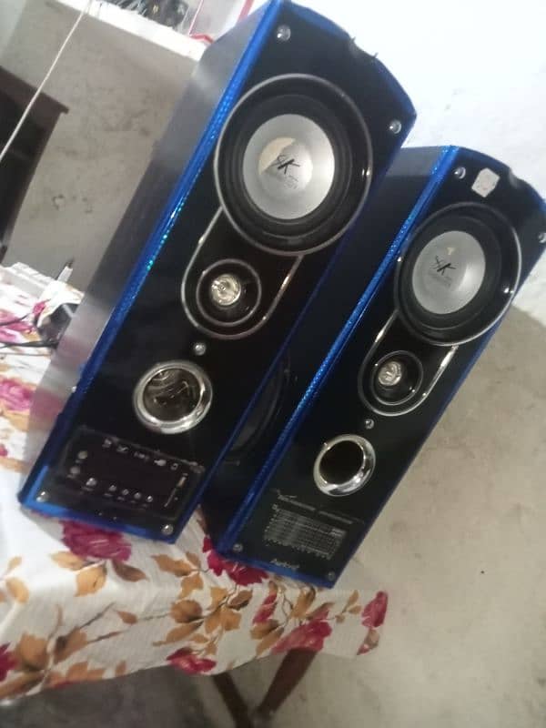 Audonic speakers black colour 2