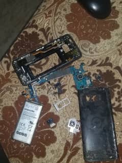 samsung s8 pta board mobile ok hai bs penal kharab ha  parts avalible