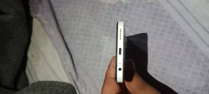 Tecno spark 10 Pro 10/10 Condition ha 4