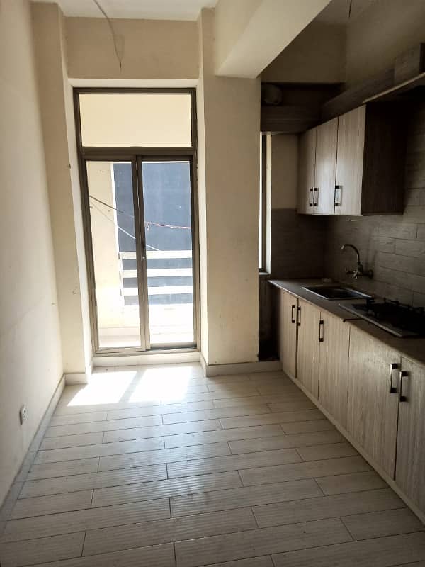 Flat for sale in B-17 C1 main markaz 6