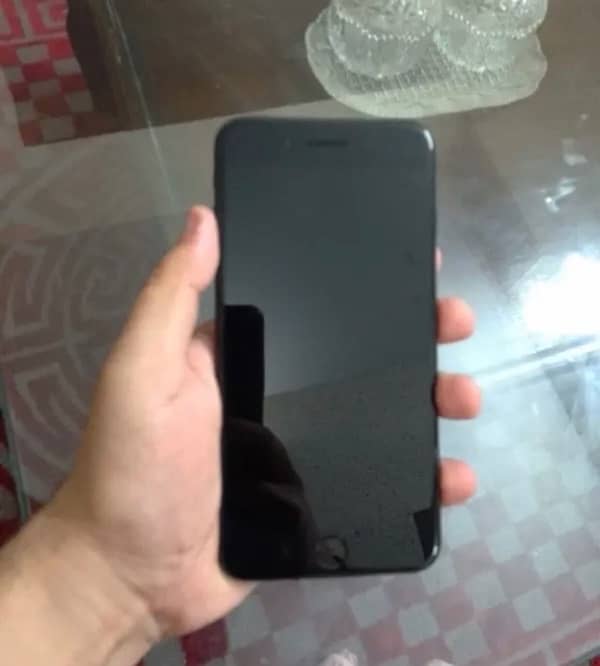 iPhone 7 Plus 32 gb mint condition 1