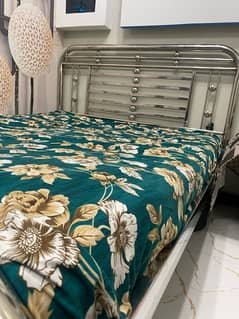 Queen Size Bed Steel