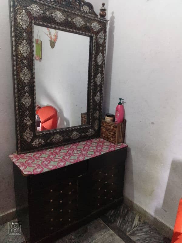 dressing table 2