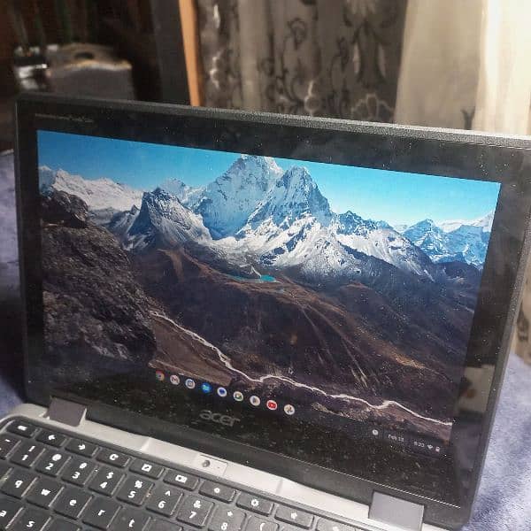 Acer Chromebook spin 11 360° touch screen slightly used 3