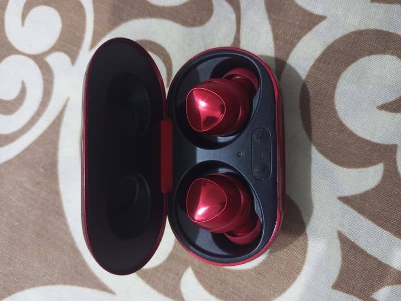 Samsung Air buds plus 0