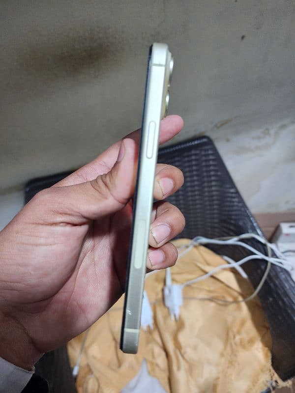 APPLE IPHONE 15 PLUS 128 FACTORY UNLOCK 1