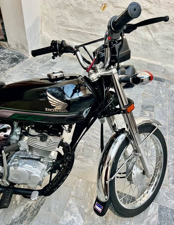 Honda CG 125 Special Edition New Scratchless condition 6