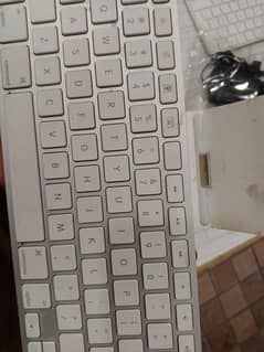 Apple Magic 2 Keyboard- Rechargeable & wireless - Limited Time Offer!!