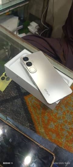 vivo y200