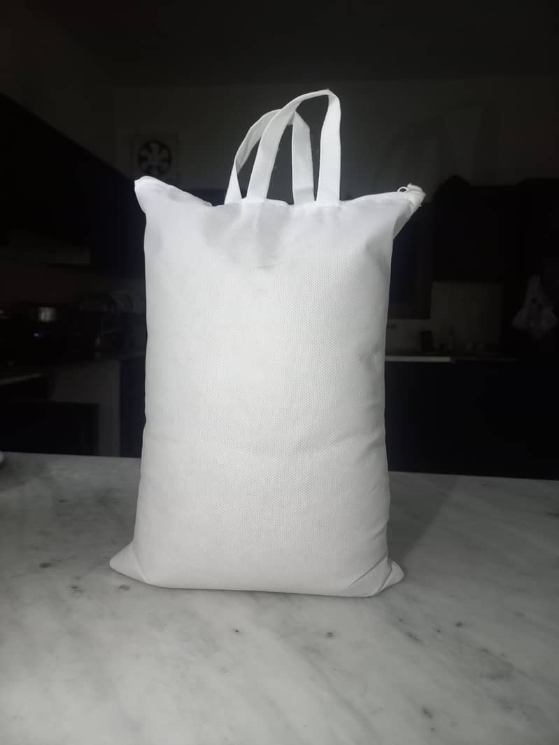 Non woven white zipper Bag 2