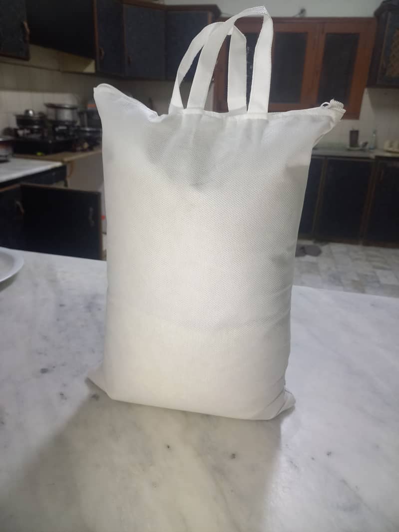 Non woven white zipper Bag 3