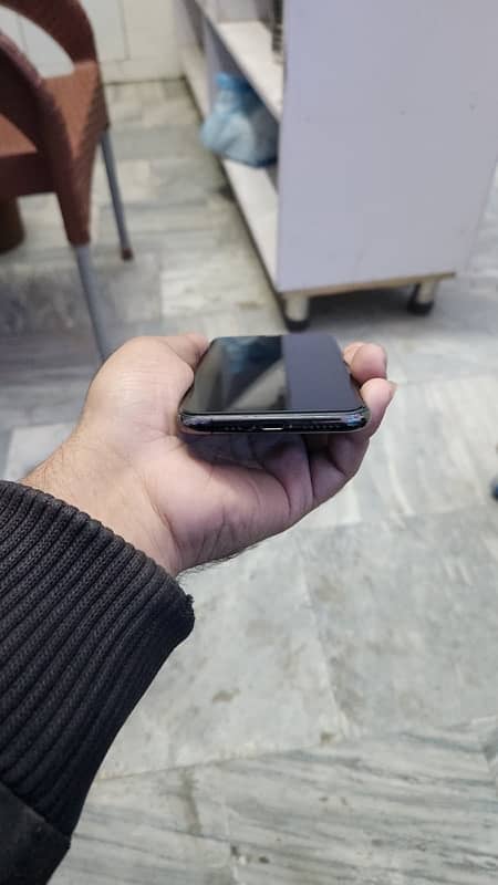 iPhone 11 Pro PTA Approved 4