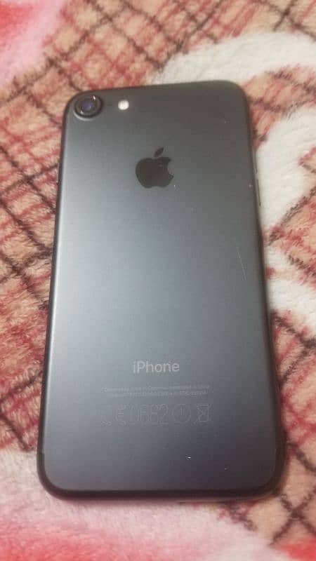 iphone 7 10/10 condition pta approved 3