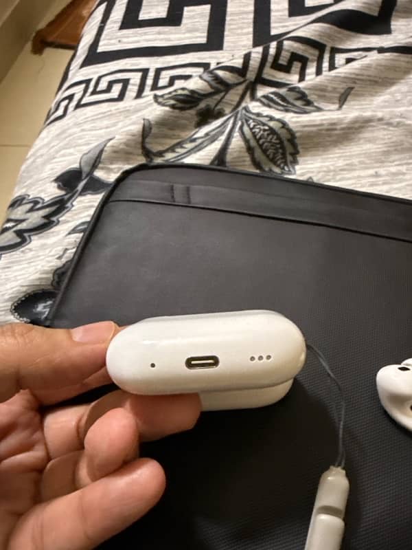 apple original airpods pro 2nd generation (c type) 2