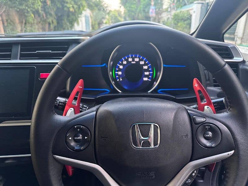 Honda Fit 2015 6