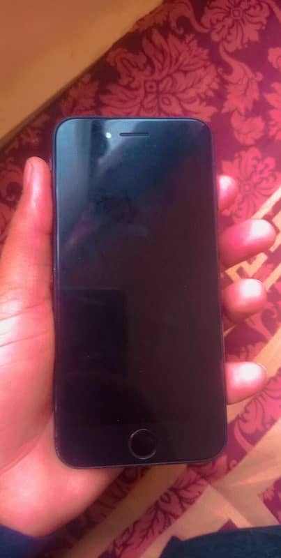 assalam o alaikum iphone 7 / 128GB for sale 1