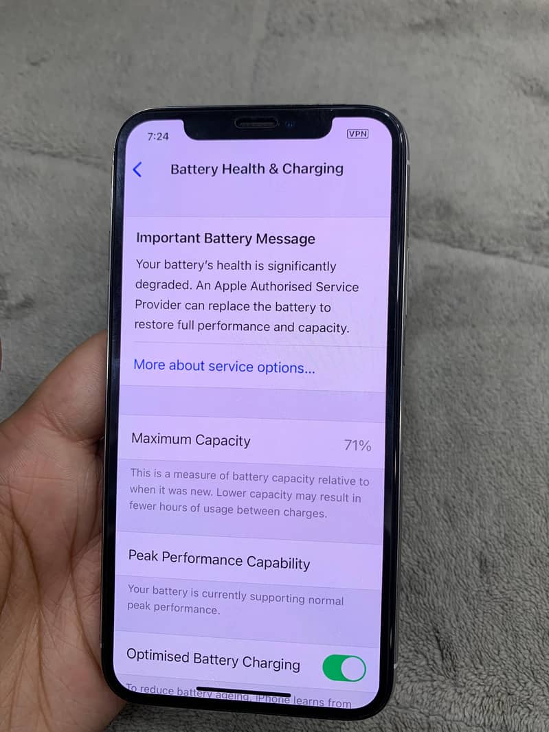 iPhone X PTA 64 GB 3