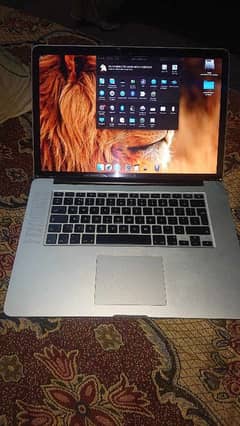 MacBook pro 15.4 inch core i7