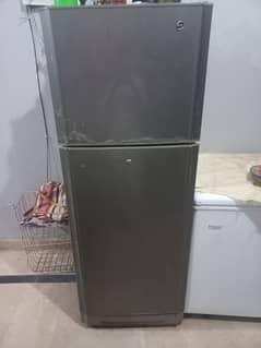 PEL Fridge 240 Liters