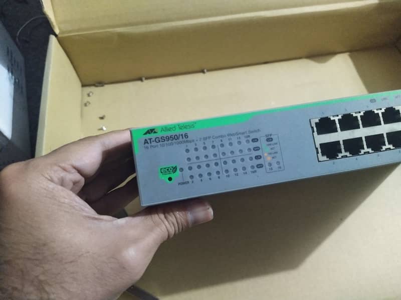 Networking Switch Allied Telesis 1