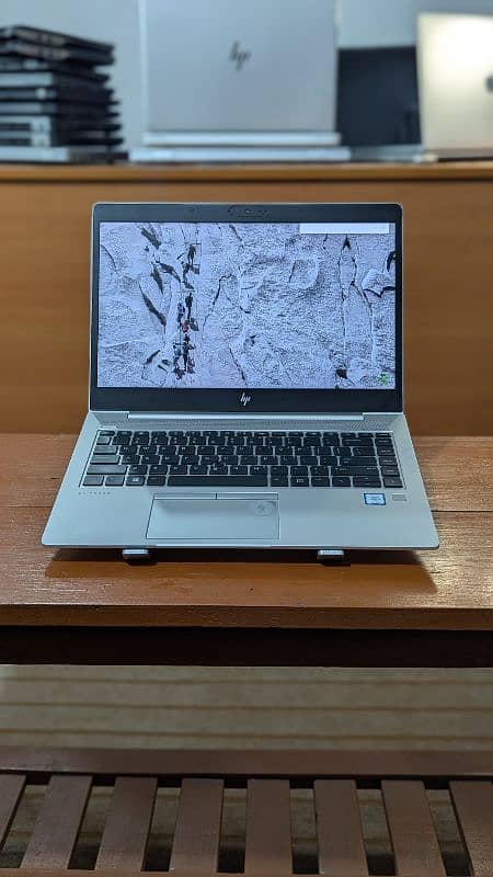 Hp Elitebook 840 G5 | Core i5 8th Generation | Hp New Logo 2