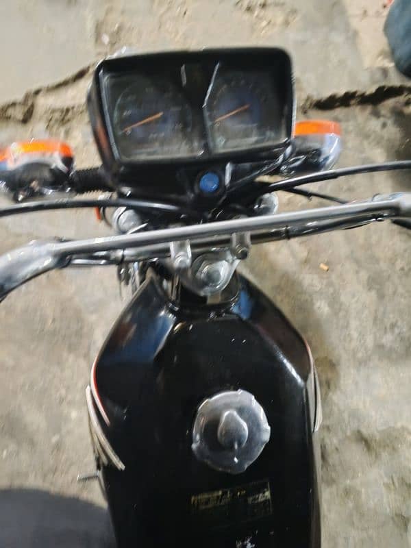 Honda 125 2019 model Karachi number 4