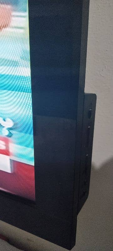 Sony Bravia Original 40 inch Tv, genuine 1st owner urgent sale 2