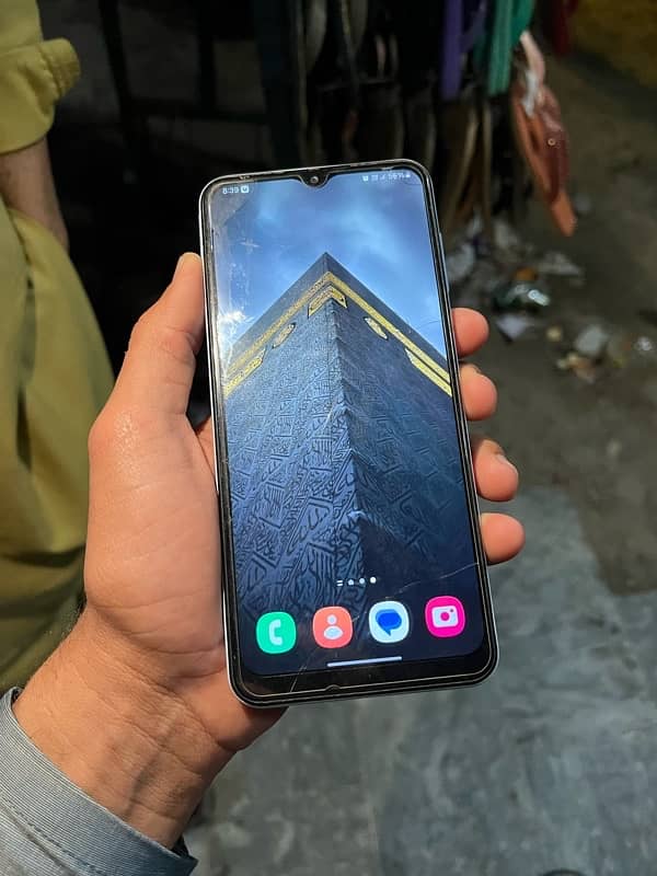 one plus 9pro 5g/ Samsung A30 8