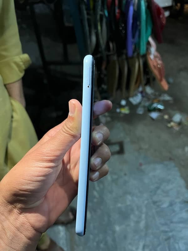 one plus 9pro 5g/ Samsung A30 9