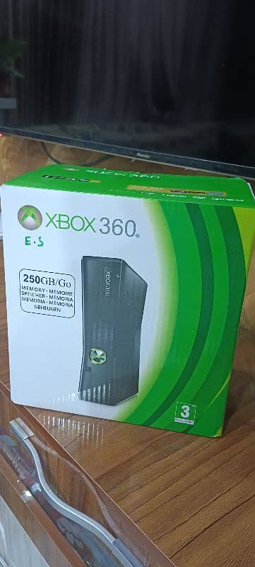 Xbox 360 ultra slim 0