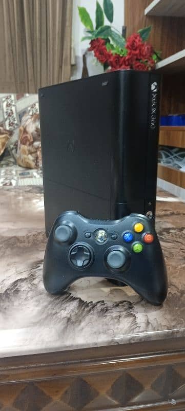 Xbox 360 ultra slim 1