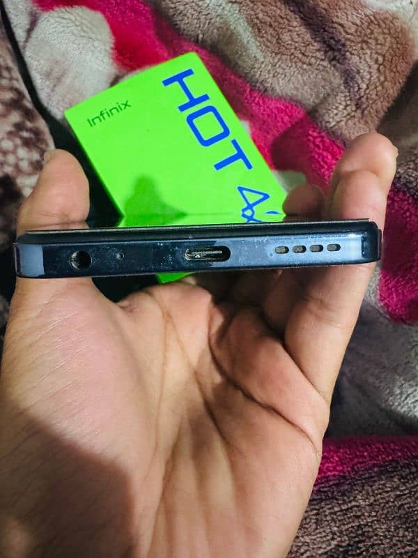 Infinix Hot 40i (256)gb 1