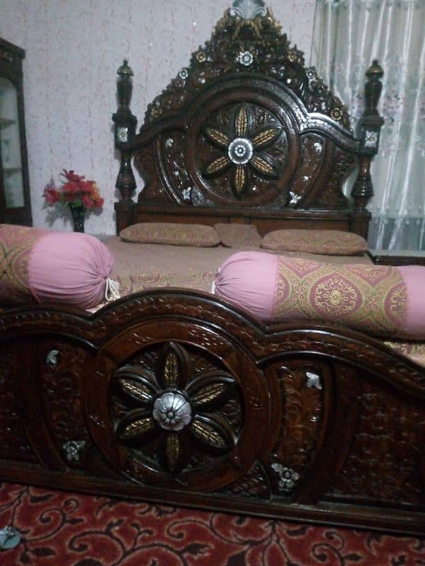 pair chnyoti bed brand new drisng shocase 1