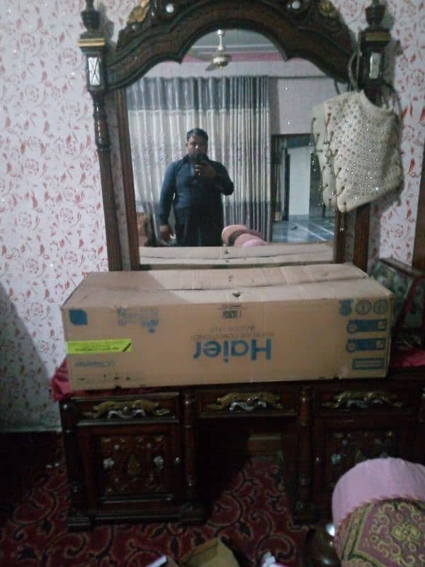 pair chnyoti bed brand new drisng shocase 6