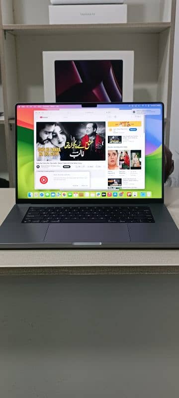 Apple MacBook  M1 Pro  2021 16" 16/1Tb 1