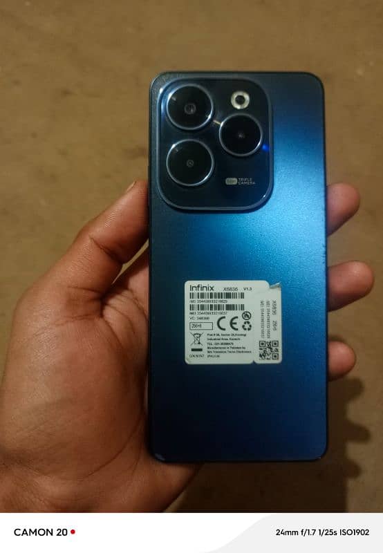 infinix hot 40 full box  8+8 256 GB full ok condition 0