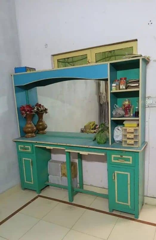 Dressing for sale urgently call 03085024005 1