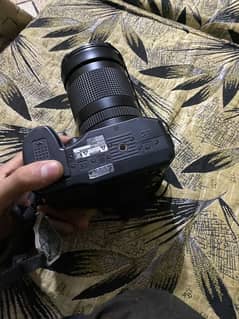 DSLR camera