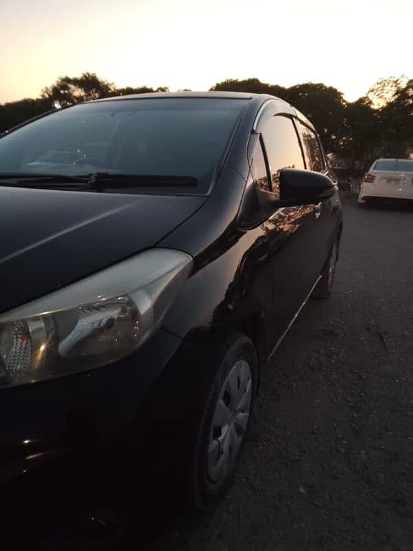 Toyota Vitz 2013 4