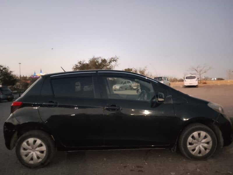 Toyota Vitz 2013 5