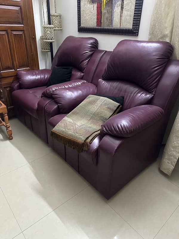 7 seater sofa with center table 0