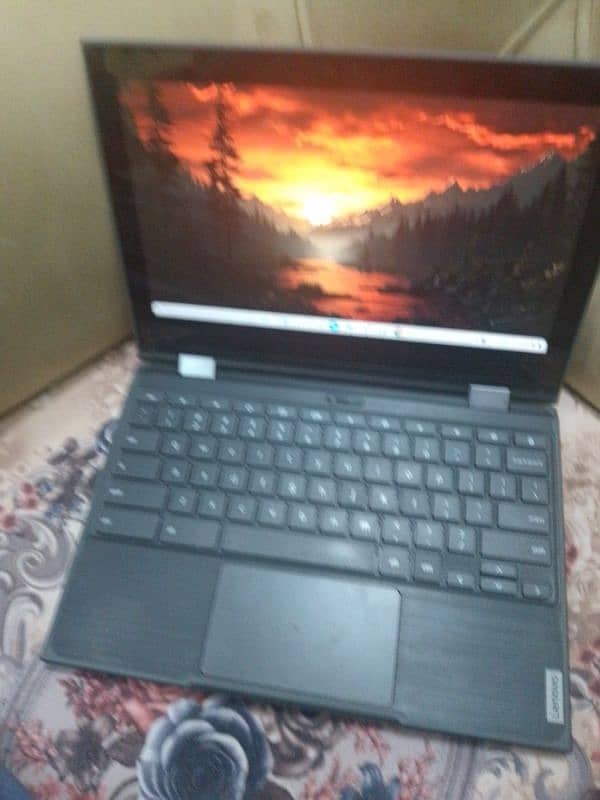 Lenovo Chromebook 4gb ram 32 gb memory 1