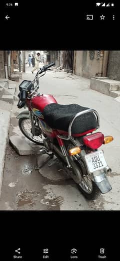 CD 70 Honda bike