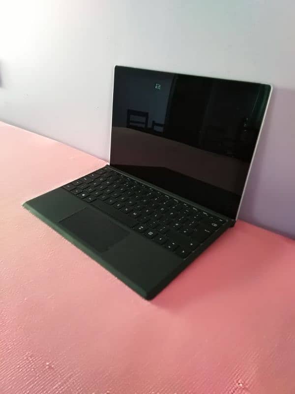 Microsoft surface pro 5 i5 7th Generation 5