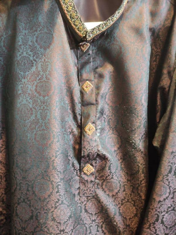 Sherwani for Wedding & party wear, used like new, price per item 4