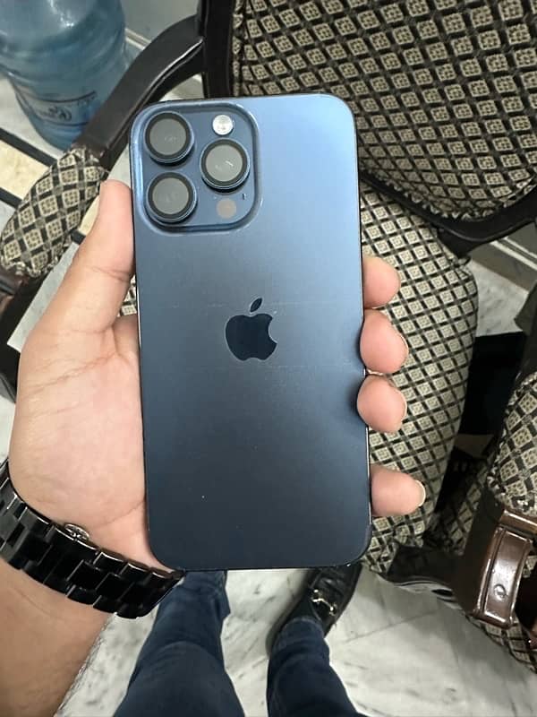 IPhone 15 pro max Blue titanium HK 256 gb 0