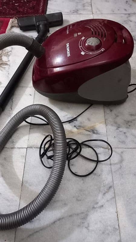 SIEMENS VACUUM CLEANER 2