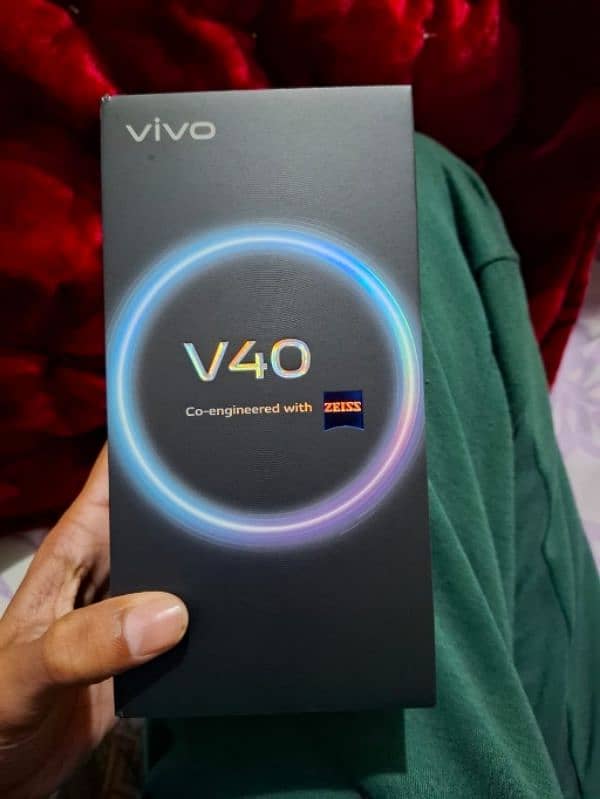 Vivo V40 12/256 Box Pack 0